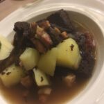 Rössypottulounas kirkolla