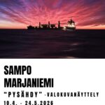 Kahvila Lomassa Sampo Marjaniemen valokuvanäyttely "Pysähdy"